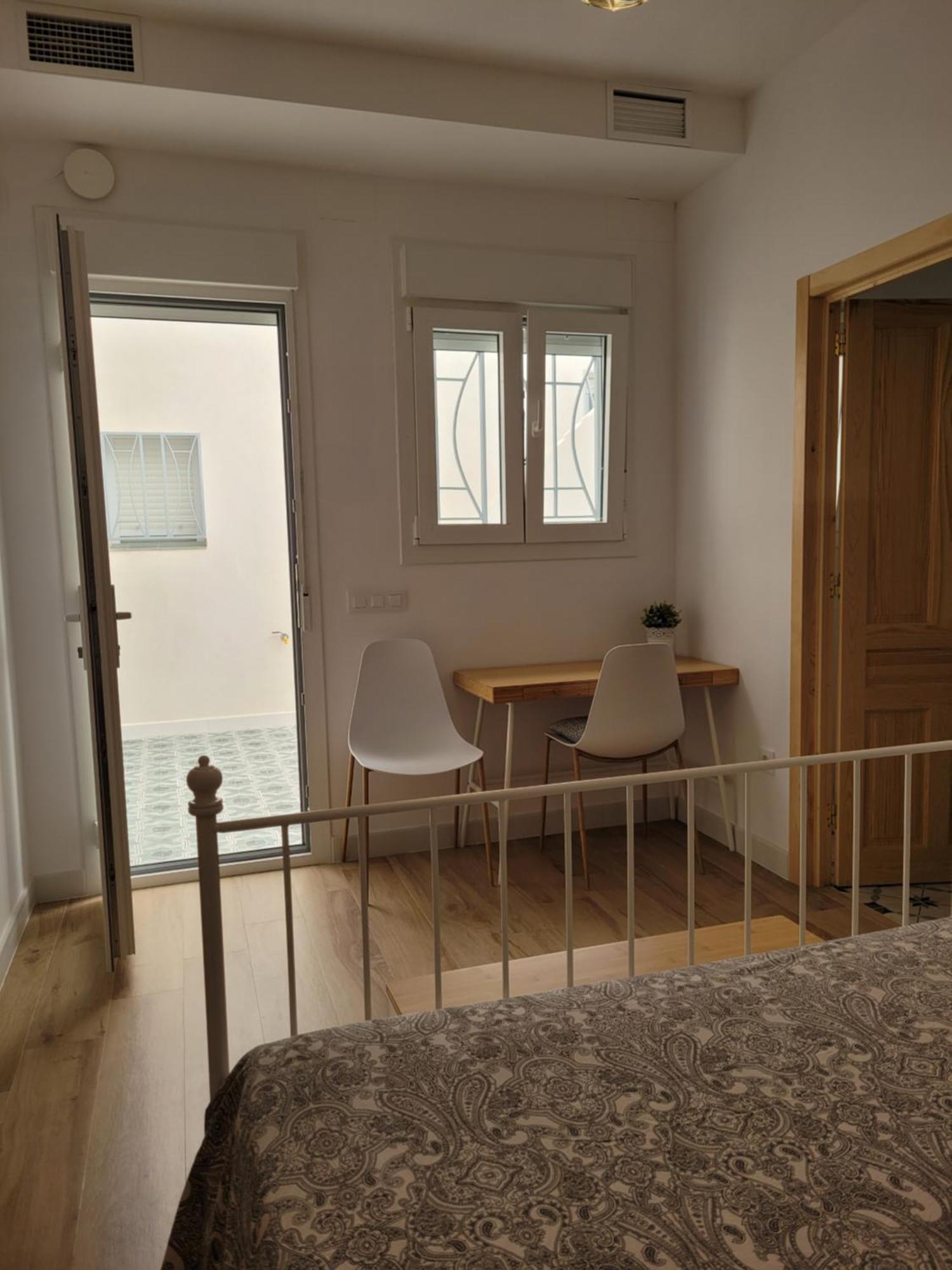 Apartamento Con Wifi, Patio Y Garaje Privado Alcalá de Guadaira Extérieur photo
