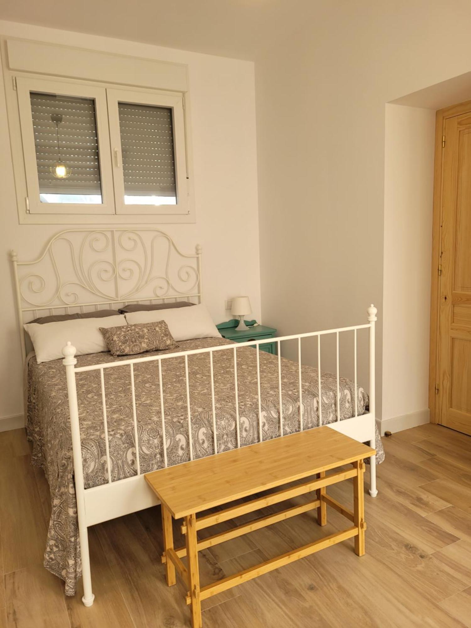 Apartamento Con Wifi, Patio Y Garaje Privado Alcalá de Guadaira Extérieur photo